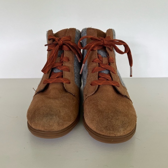 Sorel Evie Ankle Lace-up Wedge Platform Booties, Tan Brown/ Gray Suede, size 7.5 - Picture 2 of 12